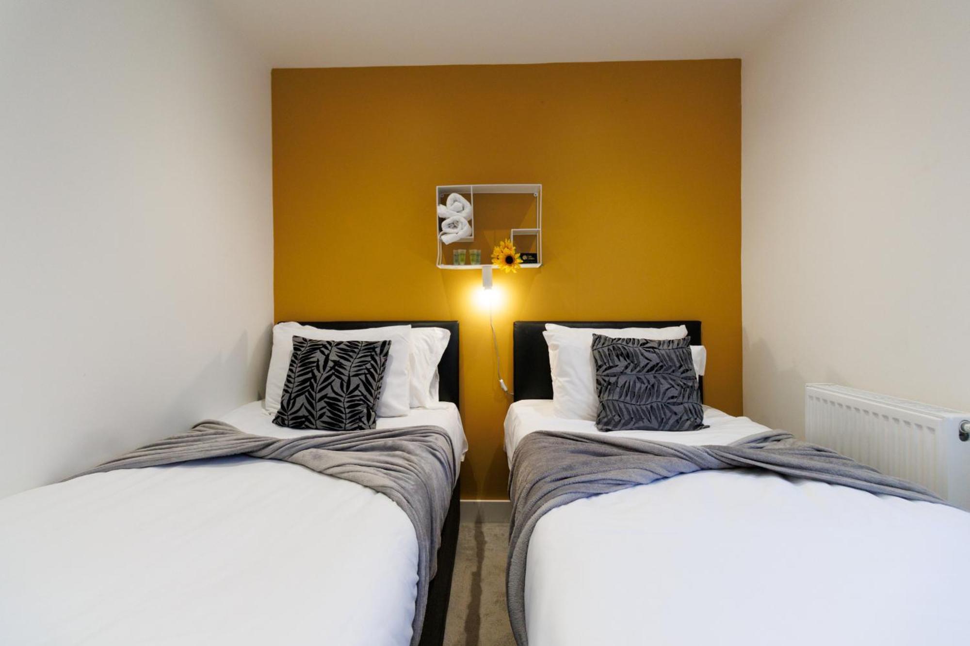 City Centre, Sleeps 7, Stunning Views & Parking, Interconnected Rooms Long Stay Work Contractor Leisure, Diamond Penthouse Cambridge Zewnętrze zdjęcie