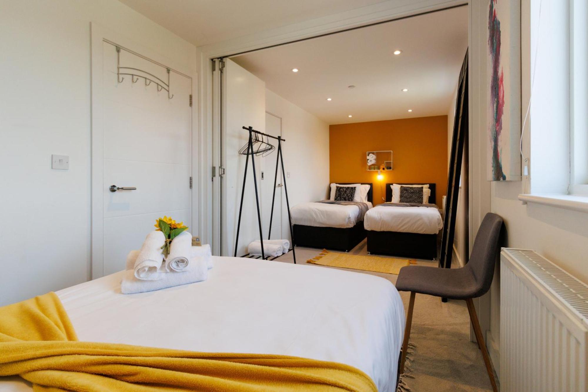 City Centre, Sleeps 7, Stunning Views & Parking, Interconnected Rooms Long Stay Work Contractor Leisure, Diamond Penthouse Cambridge Zewnętrze zdjęcie