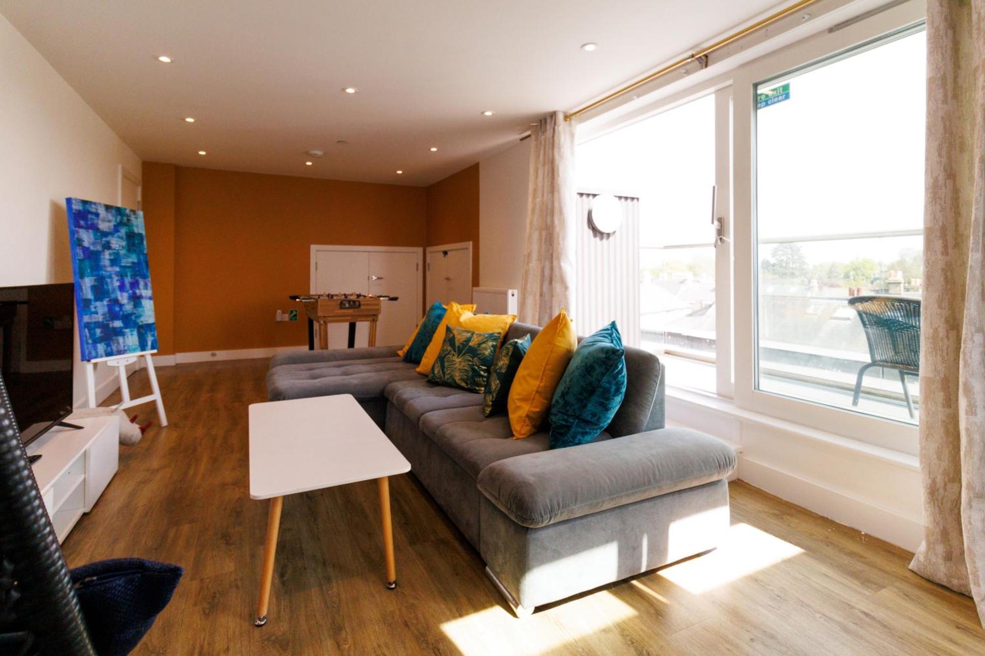 City Centre, Sleeps 7, Stunning Views & Parking, Interconnected Rooms Long Stay Work Contractor Leisure, Diamond Penthouse Cambridge Zewnętrze zdjęcie