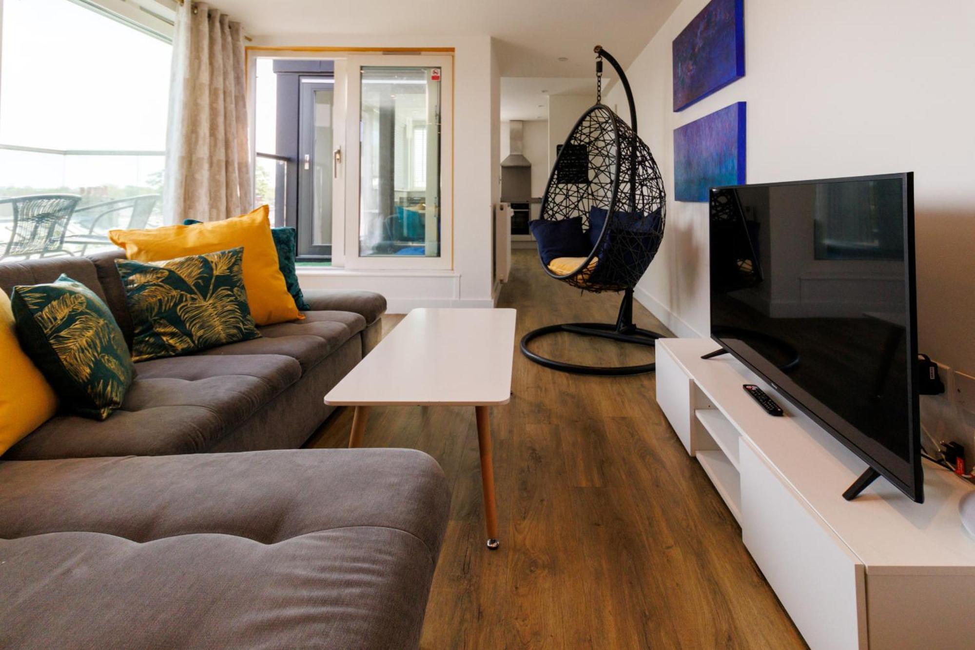 City Centre, Sleeps 7, Stunning Views & Parking, Interconnected Rooms Long Stay Work Contractor Leisure, Diamond Penthouse Cambridge Zewnętrze zdjęcie